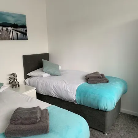 Helston House Apartment